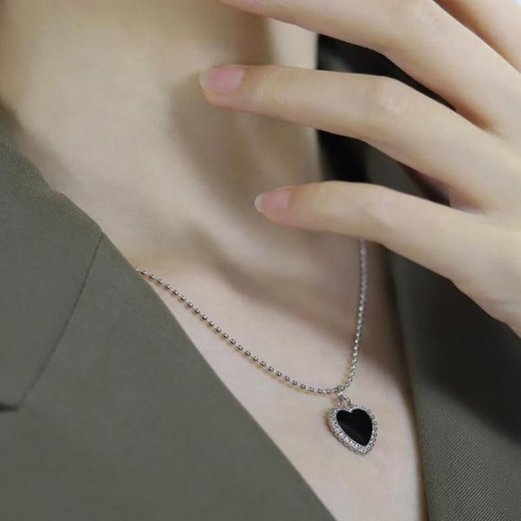 💎 NEW ❤️ Retro Necklace Woman Geometric Drop Heart Jewelry Trendy - Picture 3 of 5